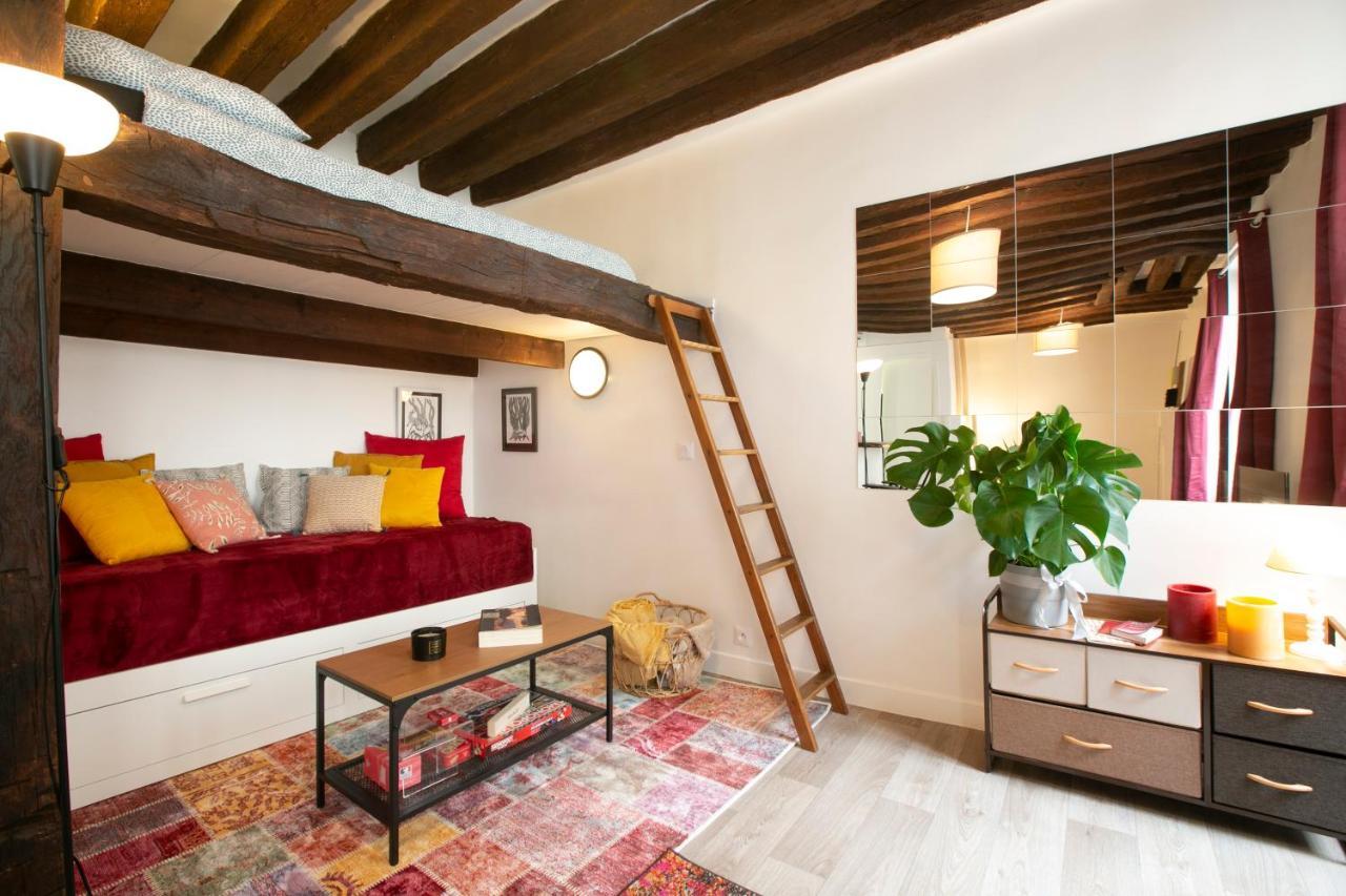 Authentic Apartment In Center Of Parisian Marais المظهر الخارجي الصورة