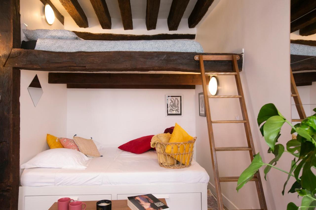 Authentic Apartment In Center Of Parisian Marais المظهر الخارجي الصورة