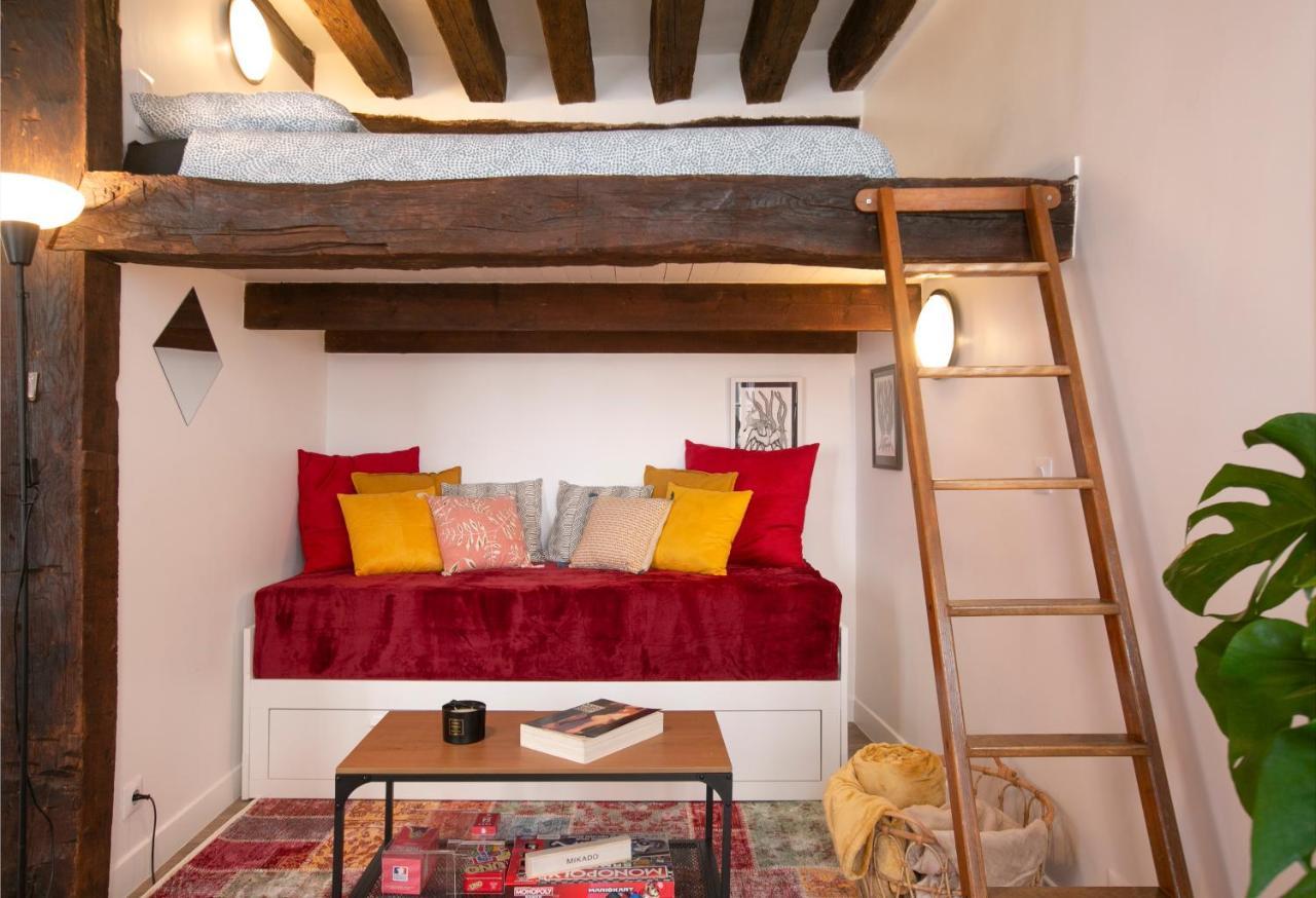 Authentic Apartment In Center Of Parisian Marais المظهر الخارجي الصورة