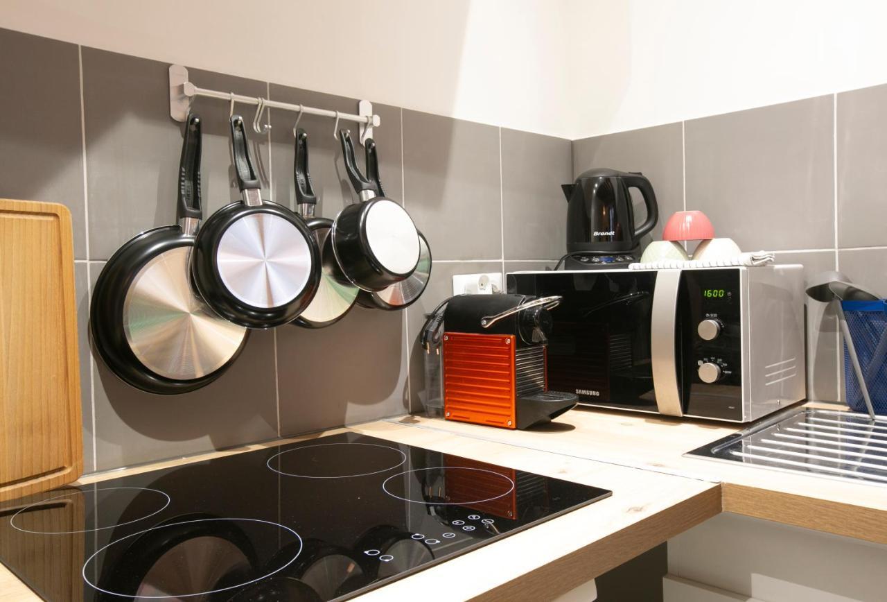 Authentic Apartment In Center Of Parisian Marais المظهر الخارجي الصورة