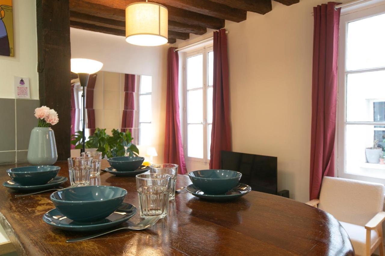 Authentic Apartment In Center Of Parisian Marais المظهر الخارجي الصورة